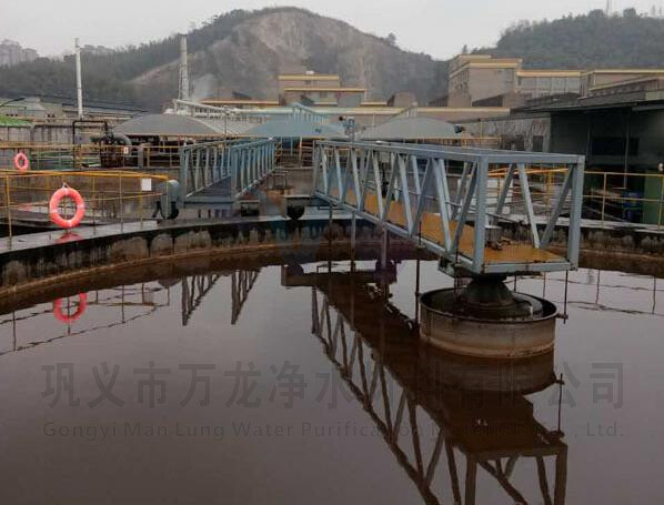 印染廠污水處理現場